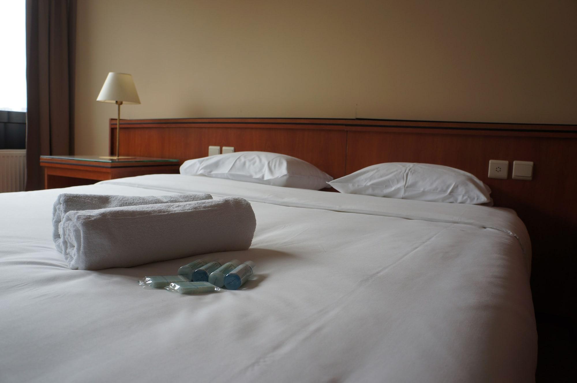 Hotel Aviation Saint-Gilles Ngoại thất bức ảnh
