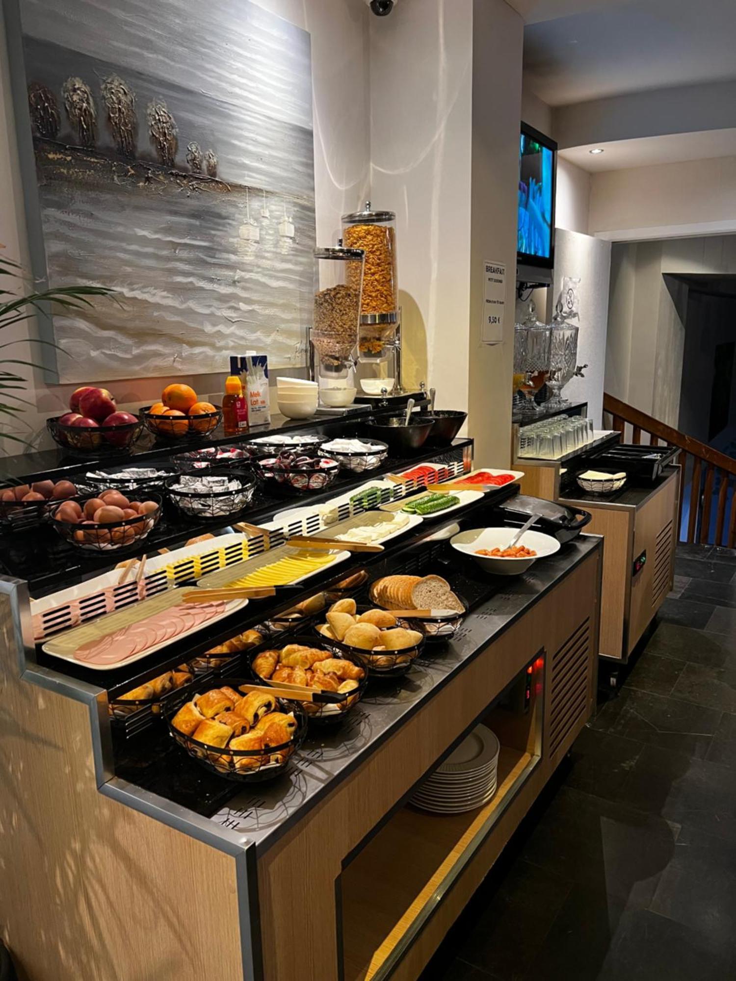 Hotel Aviation Saint-Gilles Ngoại thất bức ảnh
