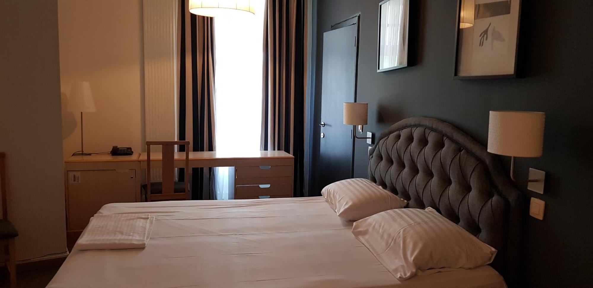 Hotel Aviation Saint-Gilles Ngoại thất bức ảnh