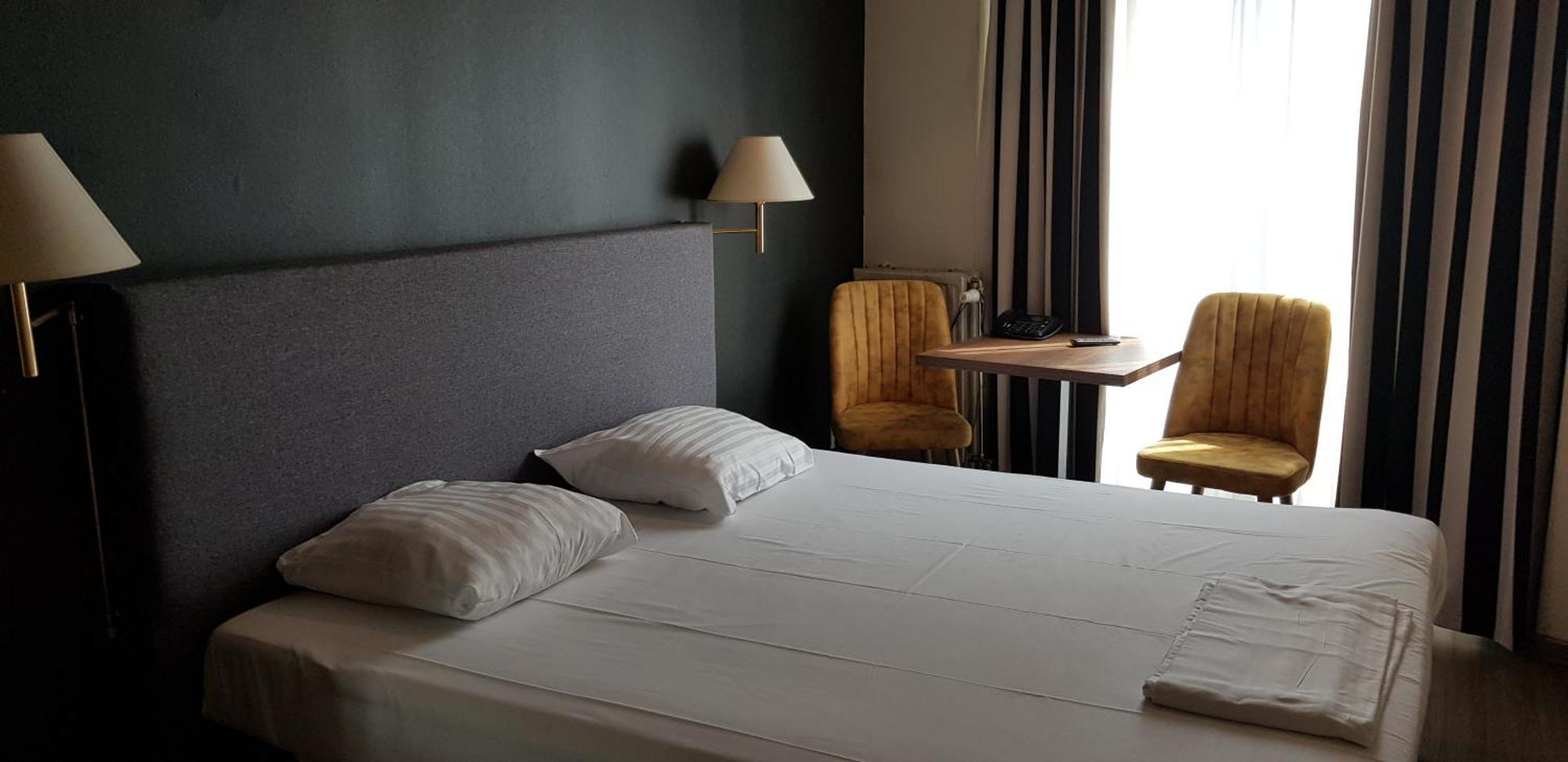Hotel Aviation Saint-Gilles Ngoại thất bức ảnh