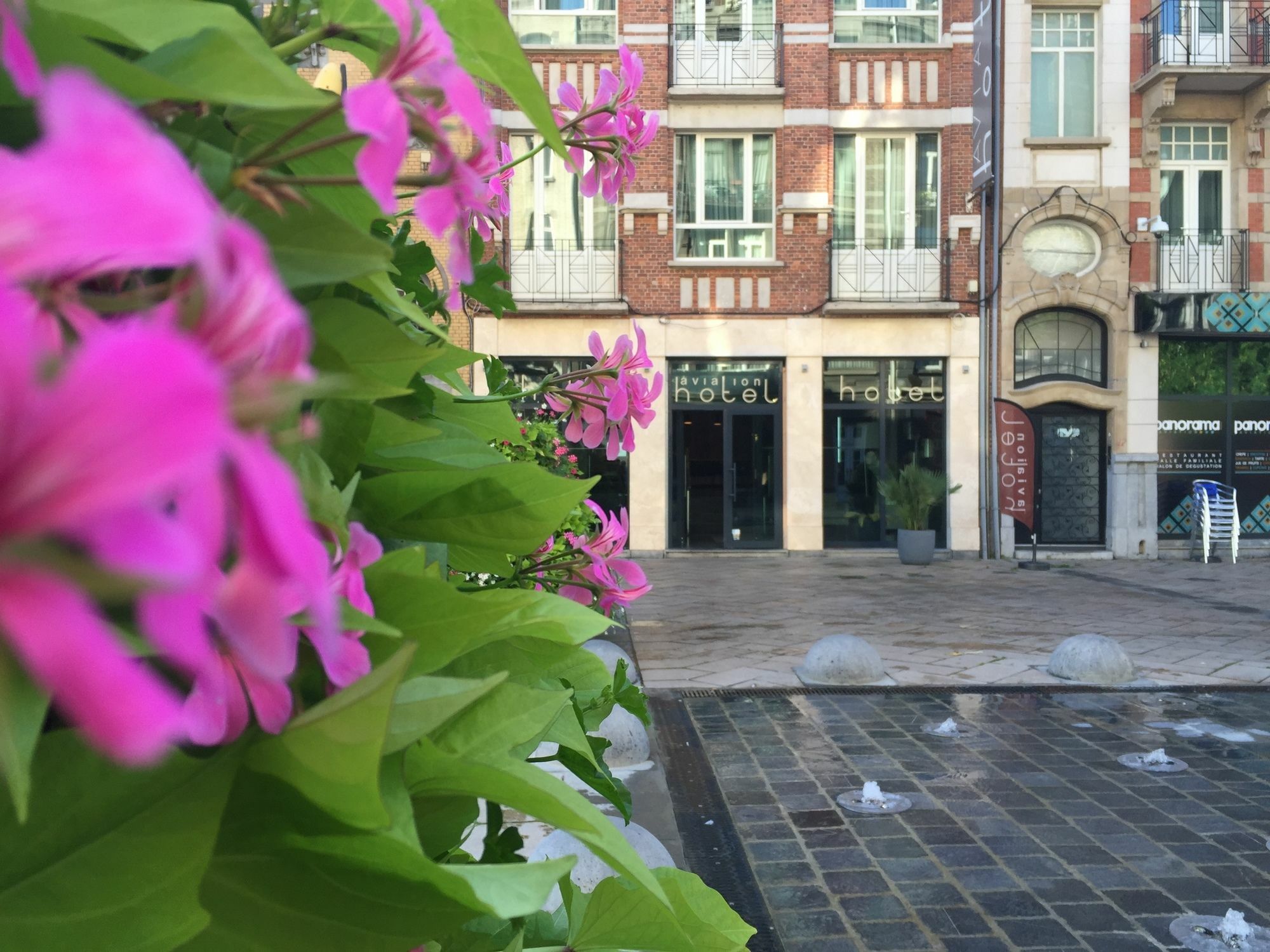 Hotel Aviation Saint-Gilles Ngoại thất bức ảnh